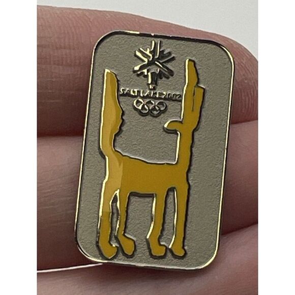Olympics 2002 Salt Lake Pin Official Mascot Copper Yellow Coyote - Picture 2 of 5